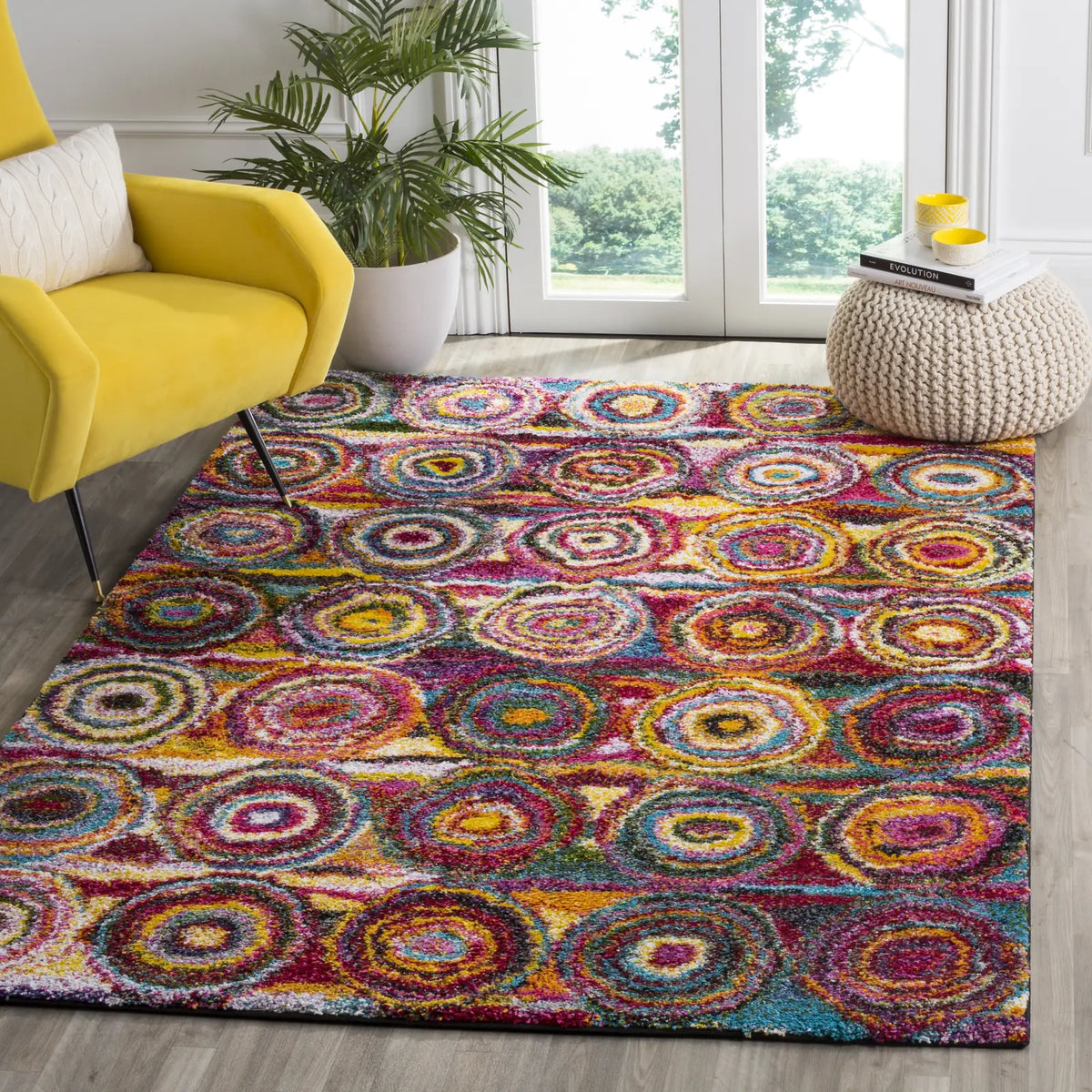 Safavieh Fiesta Shag 4'-0" x 6'-0" Rug in Multi