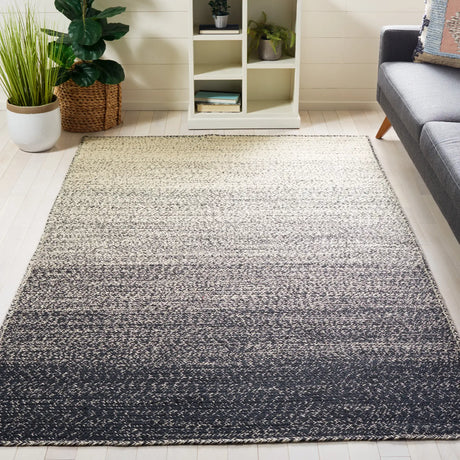 Safavieh Natural Fiber 5'-0" x 8'-0" Rug in Natural / Black