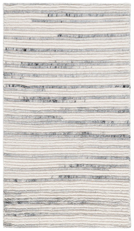 Safavieh Casablanca 3'-0" x 5'-0" Rug in Grey / Ivory