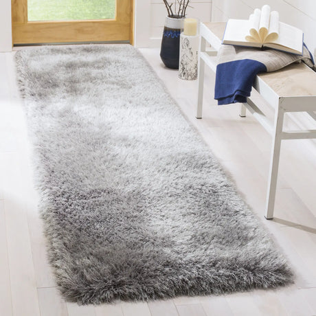 Safavieh Shag 2'-3" x 10'-0" Rug in Silver