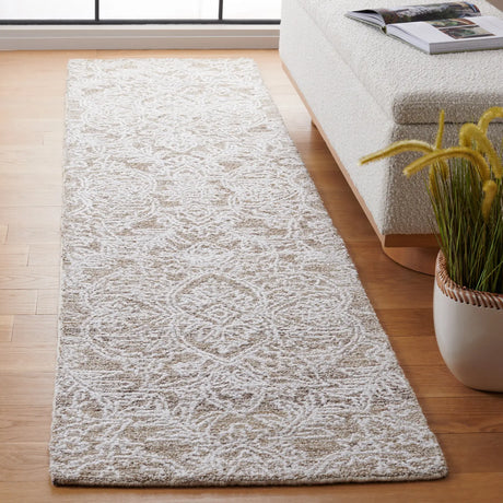 Safavieh Ebony 2'-3" x 9'-0" Rug in Brown / Ivory