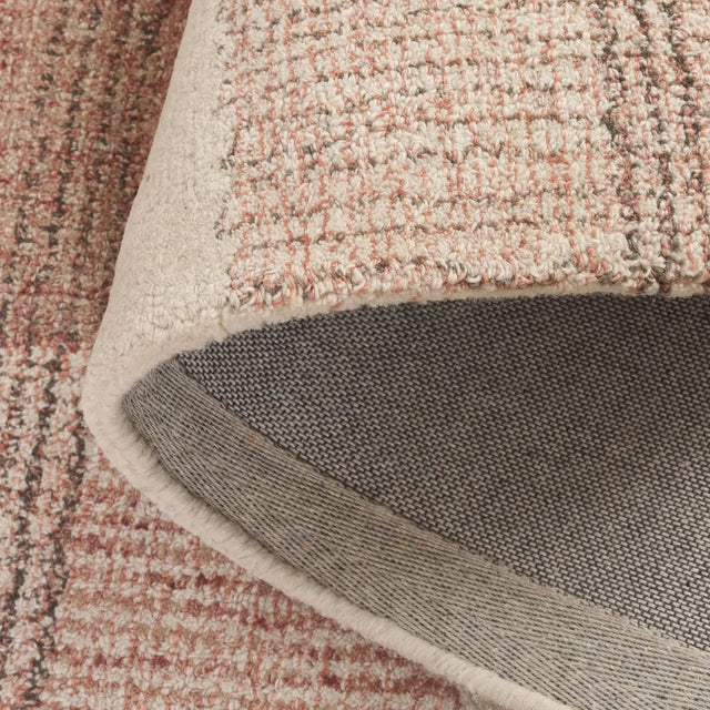 Safavieh Genre 4'-0" x 6'-0" Rug in Ivory / Red