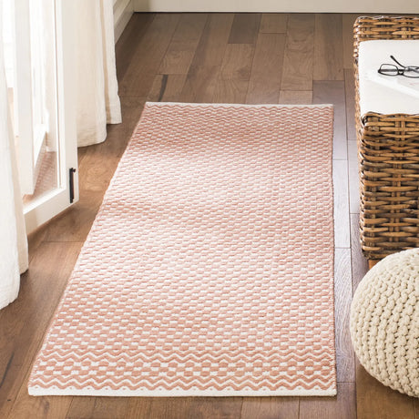 Safavieh Boston 2'-3" x 7'-0" Rug in Orange