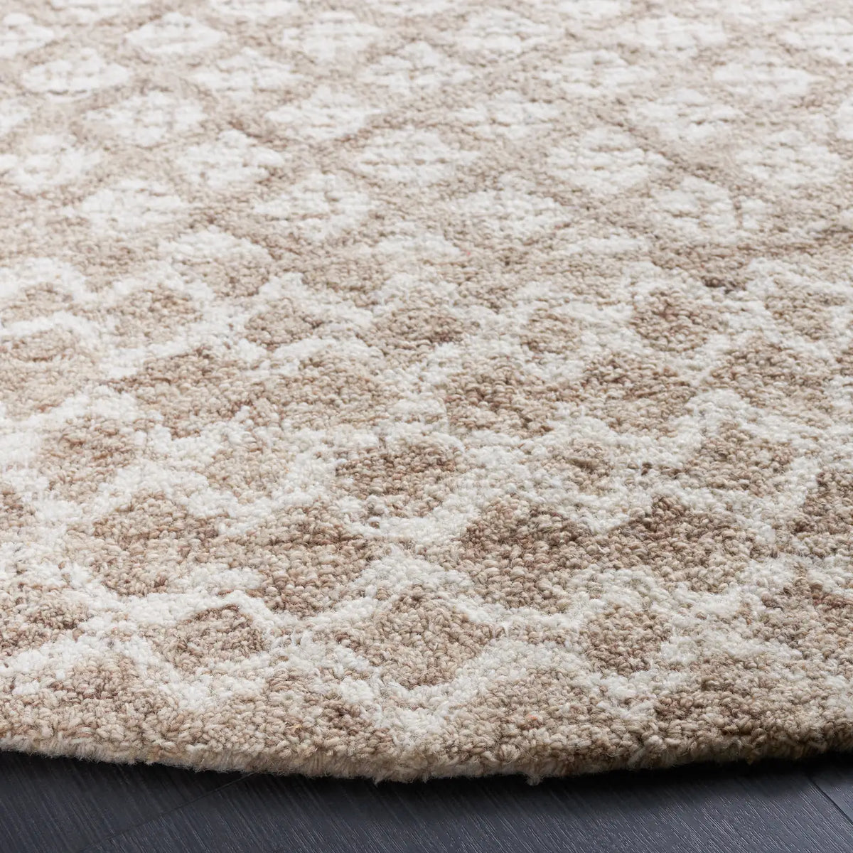 Safavieh Abstract 6'-0" x 6'-0" Rug in Ivory / Brown