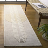 Safavieh Rodeo Drive 2'-3" x 8'-0" Rug in Ivory / Beige