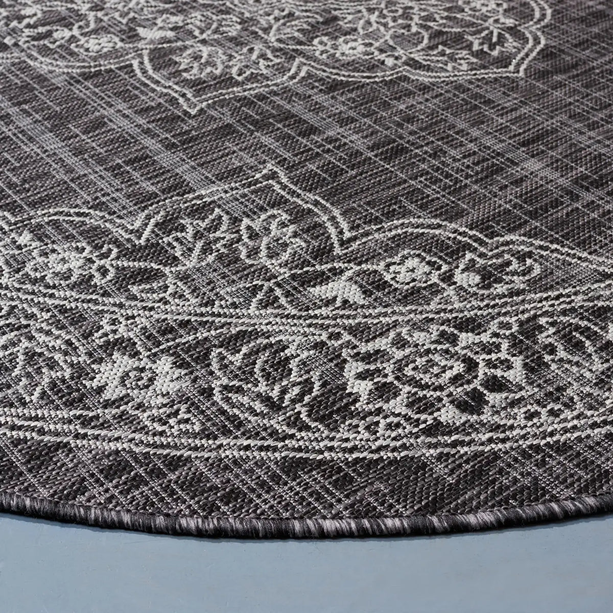 Safavieh Courtyard 6'-7" x 6'-7" Rug in Black / Grey