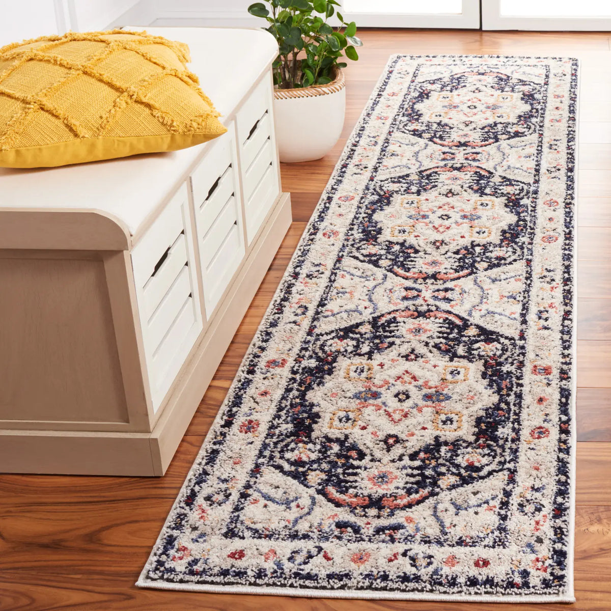 Safavieh Luna 2'-2" x 9'-0" Rug in Beige / Navy