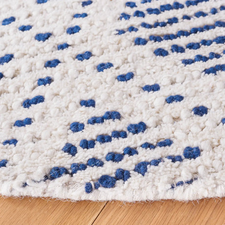Safavieh Natura 6'-0" x 6'-0" Rug in Ivory / Blue