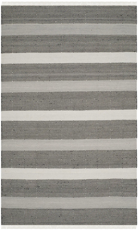 Safavieh Kilim 5'-0" x 8'-0" Rug in Grey / Black