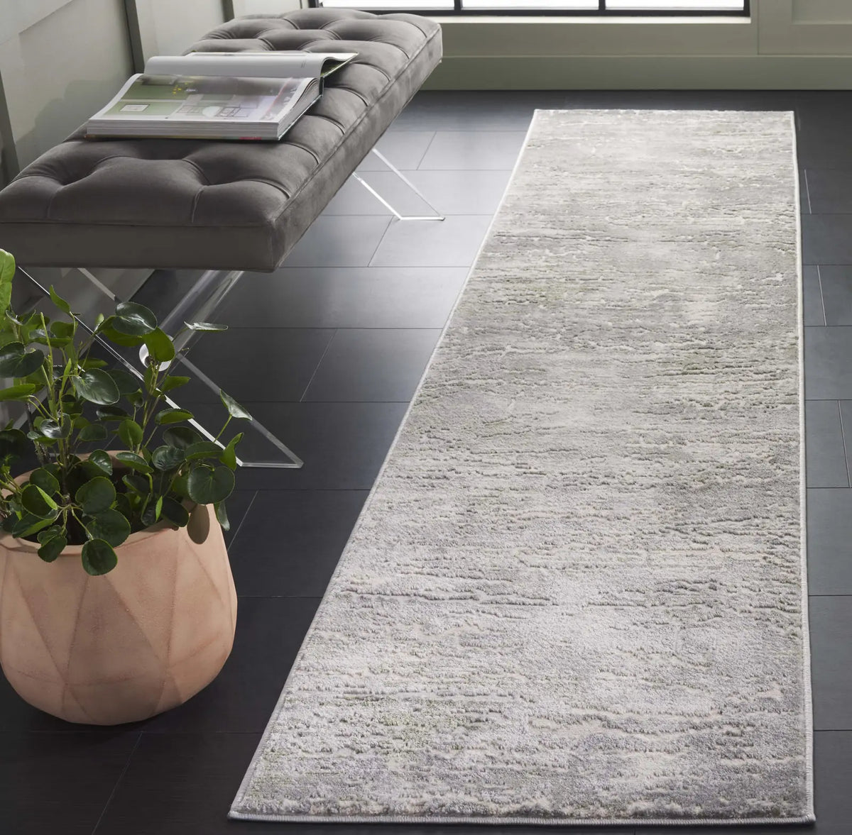 Safavieh Prestige 2'-3" x 8'-0" Rug in Ivory / Light Green