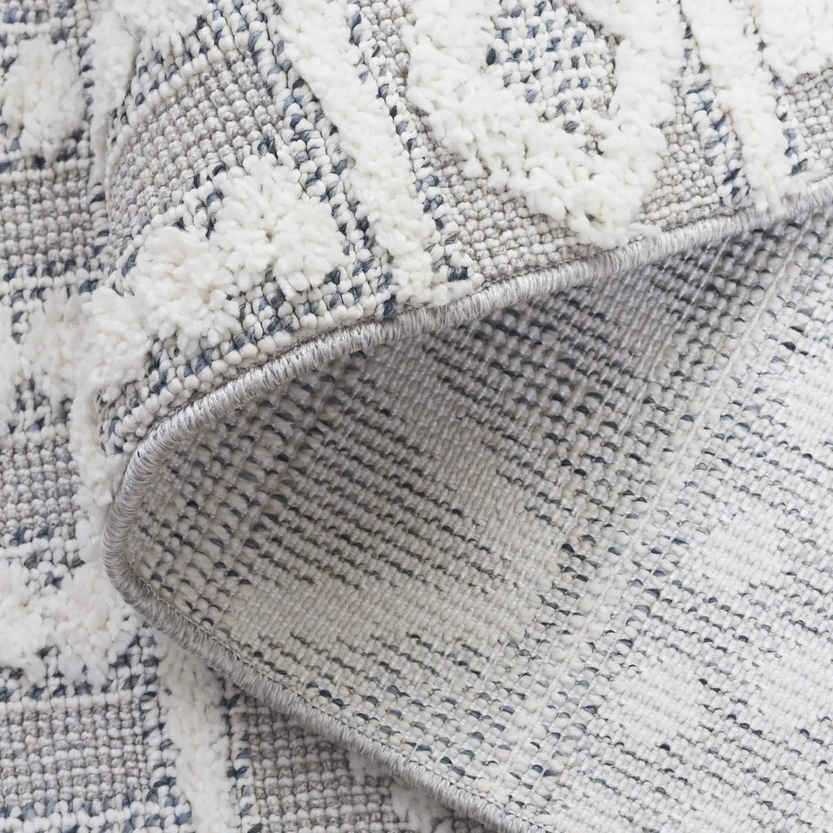 Safavieh Trends 4'-0" x 6'-0" Rug in Grey / Ivory
