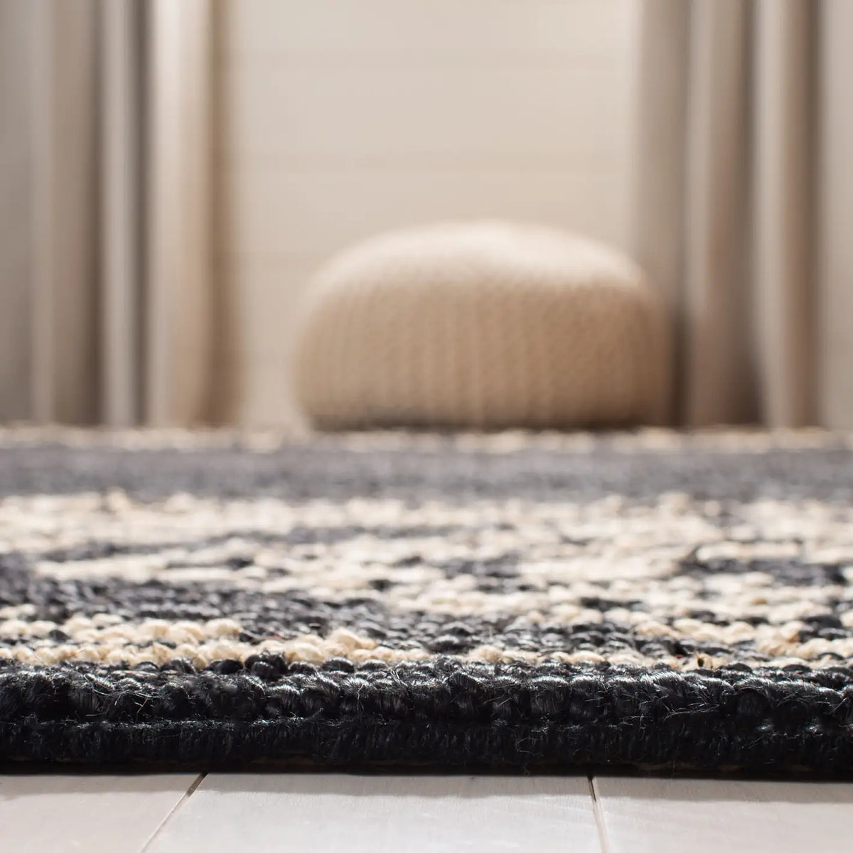 Safavieh Natural Fiber 5'-0" x 8'-0" Rug in Black