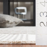 Safavieh Genre 4'-0" x 6'-0" Rug in Grey / Ivory