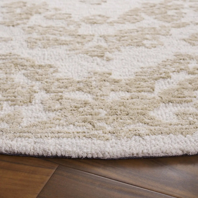 Safavieh Ebony 6'-0" x 6'-0" Rug in Ivory / Light Green