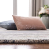 Safavieh Micro-Loop 5'-0" x 8'-0" Rug in Grey / Ivory