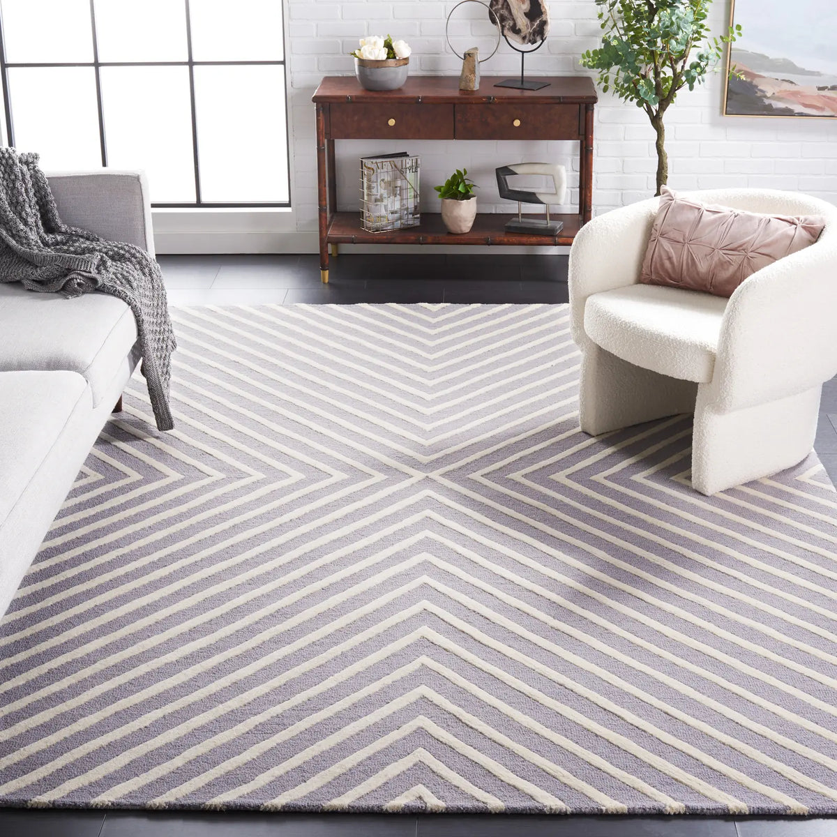Safavieh Cambridge 10'-0" x 14'-0" Rug in Silver / Ivory