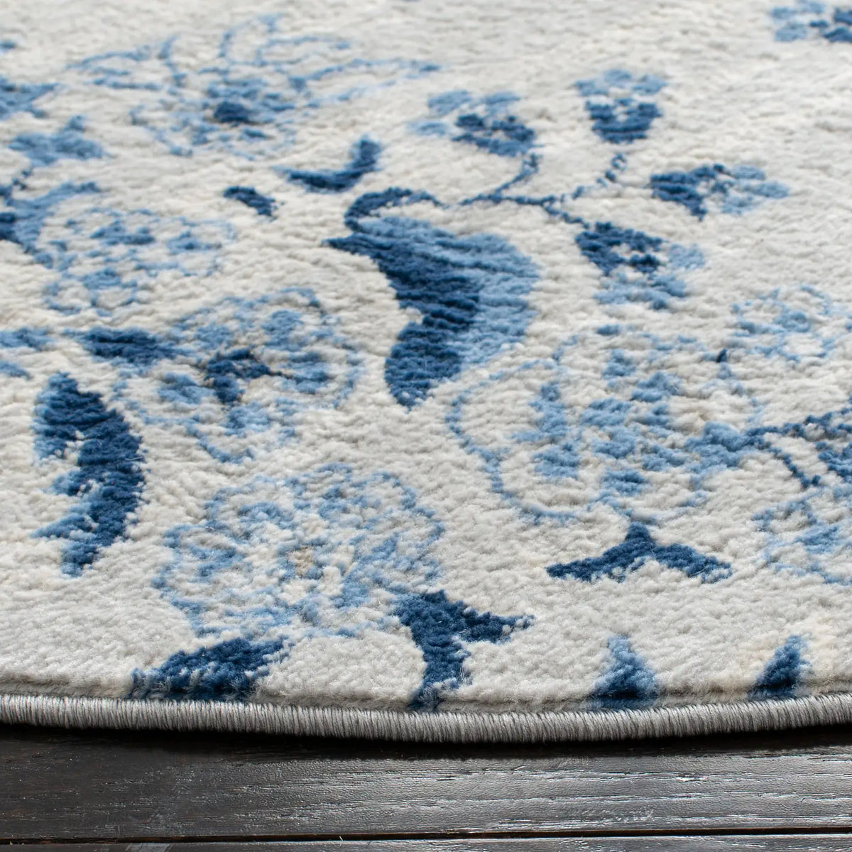 Safavieh Martha Stewart 28 6'-7" x 6'-7" Rug in Cream / Blue