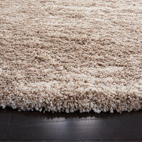 Safavieh Hudson Shag 7'-0" x 7'-0" Rug in Ivory / Beige
