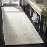 Safavieh Soho 2'-6" x 8'-0" Rug in White / White