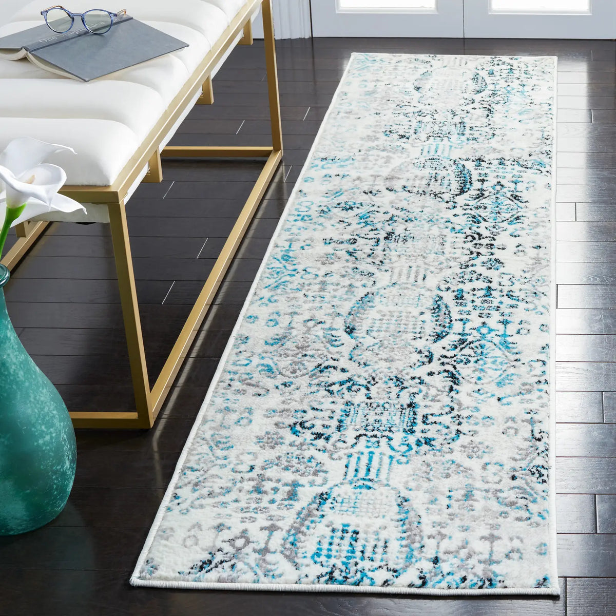 Safavieh Skyler 2'-0" x 8'-0" Rug in Grey / Blue