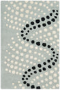 Safavieh Soho 2'-0" x 3'-0" Rug in Grey / Ivory