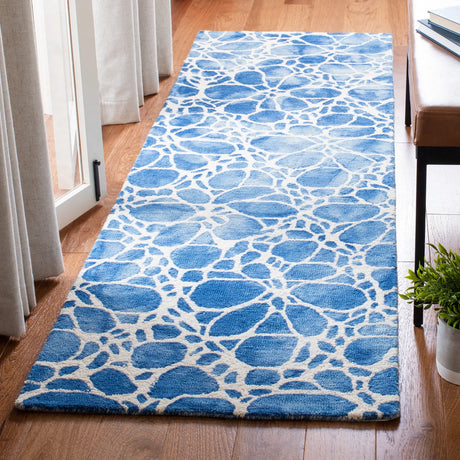 Safavieh Dip Dye 2'-3" x 8'-0" Rug in Ivory / Blue