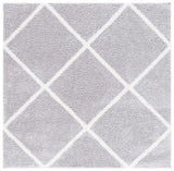 Safavieh Tahoe Shag 6'-7" x 6'-7" Rug in Light Grey / White