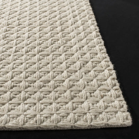 Safavieh Natura 5'-0" x 8'-0" Rug in Ivory