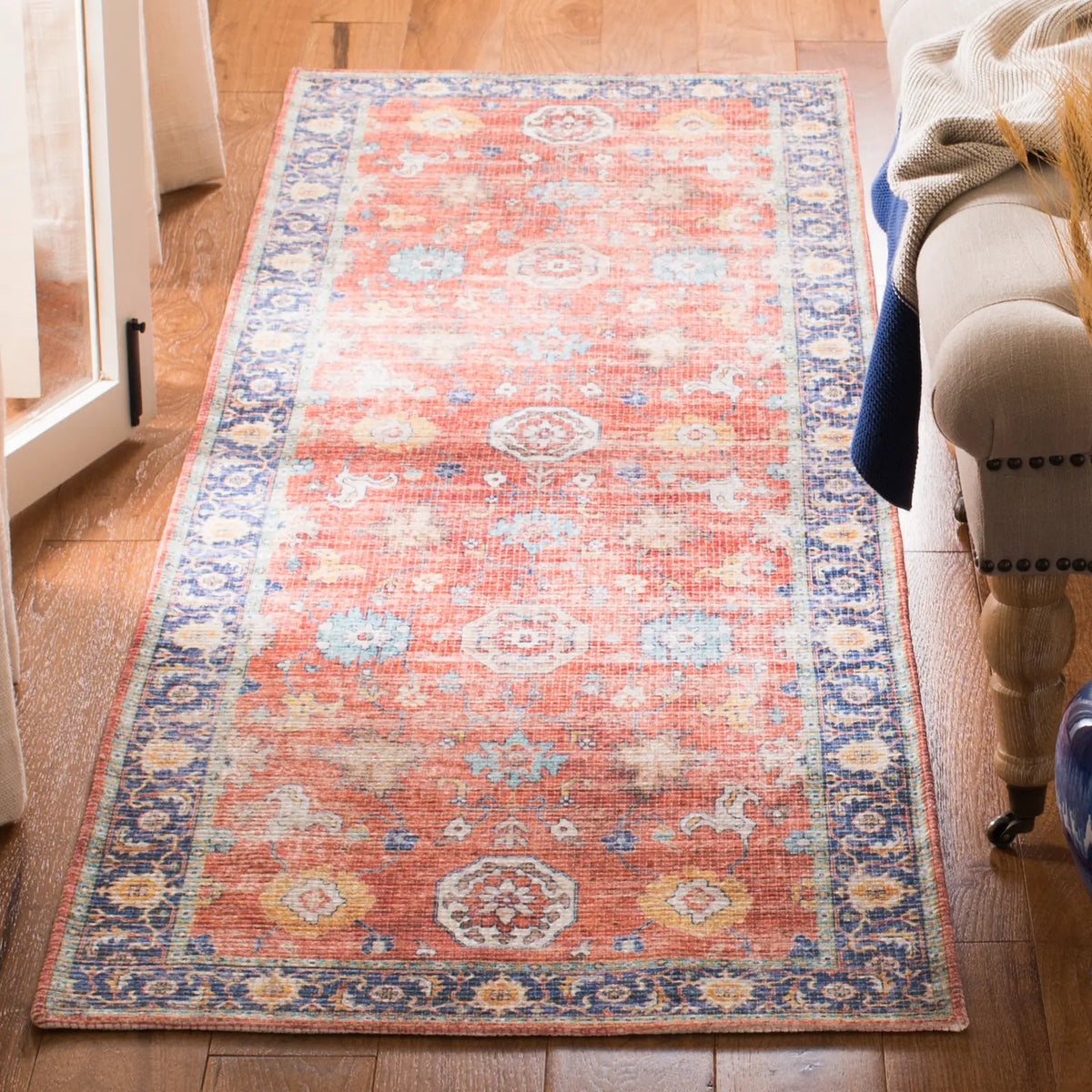 Safavieh Saffron 2'-3" x 8'-0" Rug in Rust / Navy