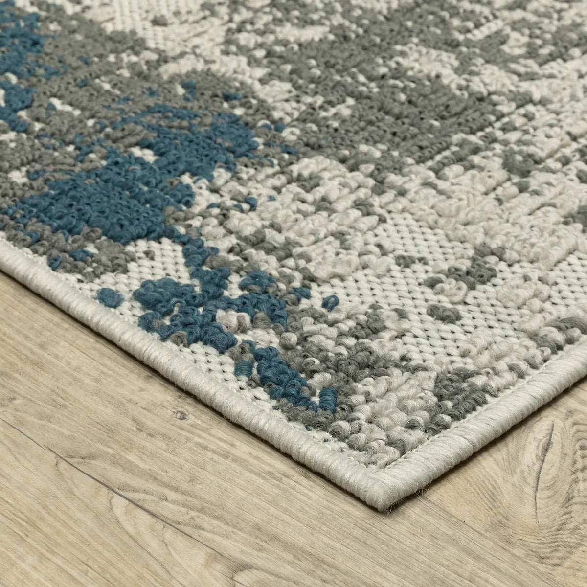 Oriental Weavers Torrey 140H1 Beige/ Blue Rug - corner detail