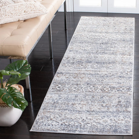 Safavieh Amelia 2'-3" x 8'-0" Rug in Grey / Gold