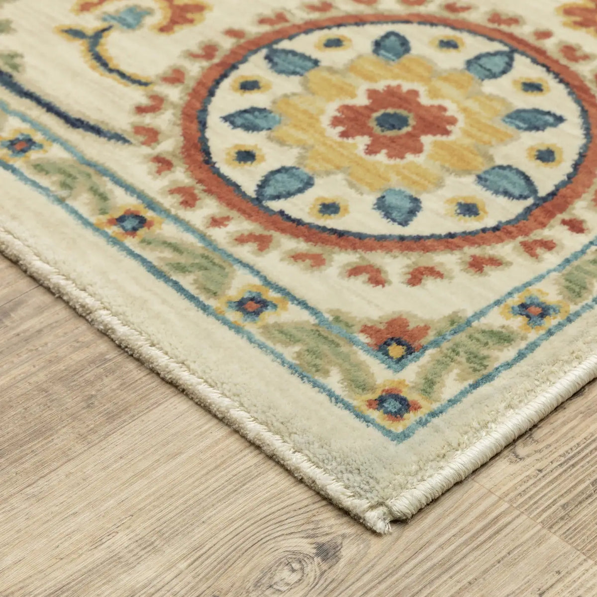 Oriental Weavers Sphinx Francesca Fr07A Ivory/ Multi Rug - corner detail