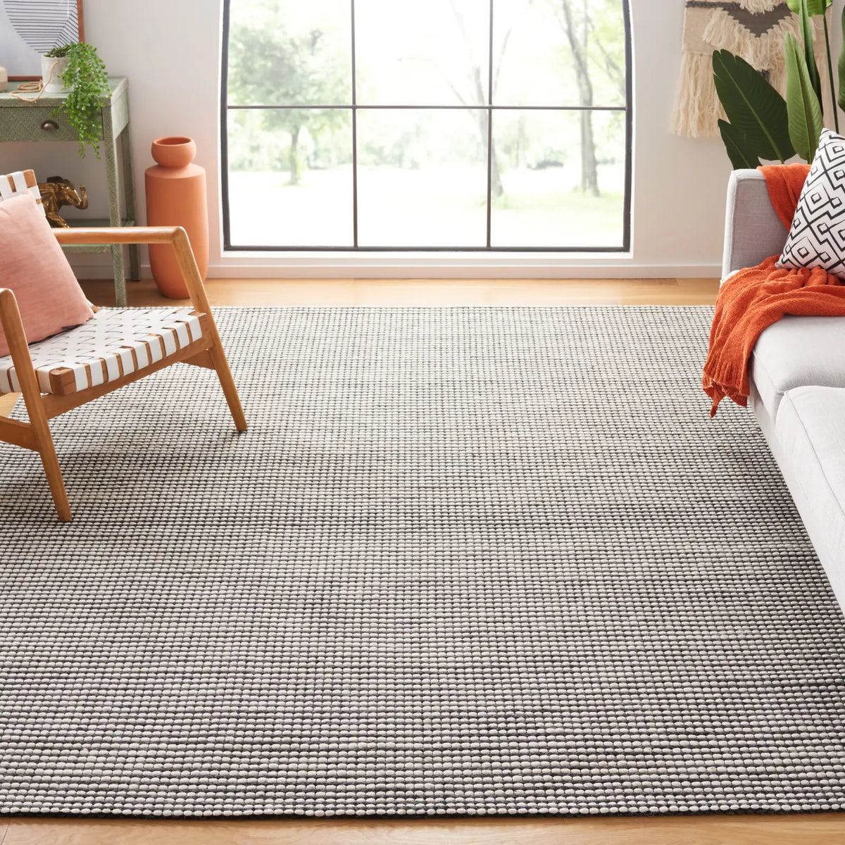 Safavieh Natura 6'-0" x 9'-0" Rug in Ivory / Black