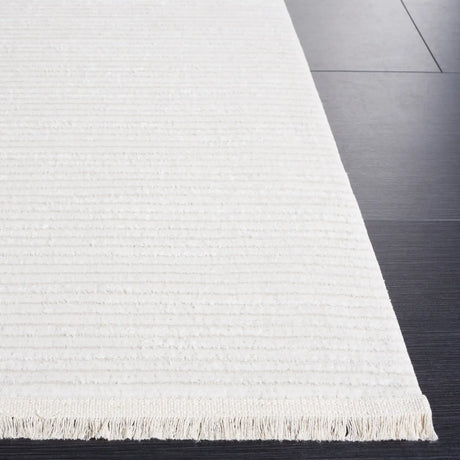 Safavieh Whisper 4'-0" x 6'-0" Rug in Ivory / Ivory