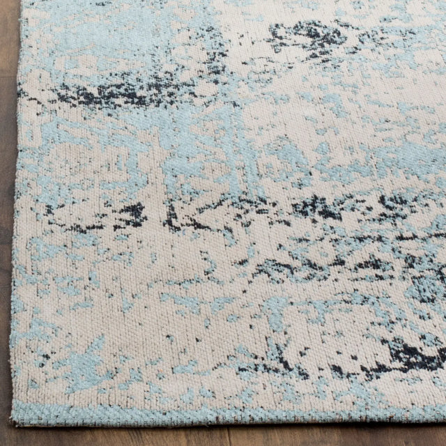 Safavieh Classic Vintage 5'-0" x 8'-0" Rug in Blue