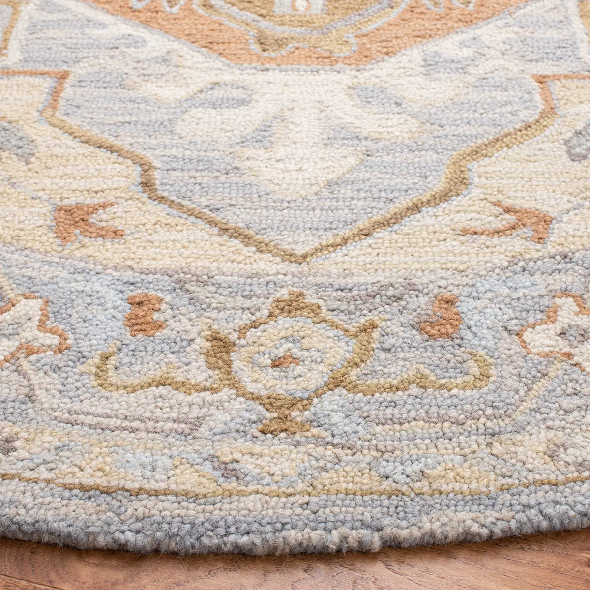Safavieh Heritage 6'-0" x 6'-0" Rug in Beige / Grey