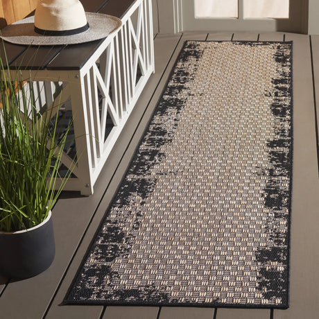 Safavieh Beach House 2'-0" x 8'-0" Rug in Black / Beige
