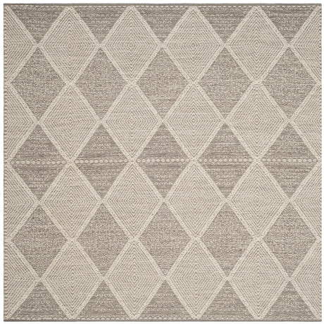 Safavieh Montauk 6'-0" x 6'-0" Rug in Grey