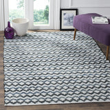 Safavieh Montauk 4'-0" x 6'-0" Rug in Ivory Blue / Black
