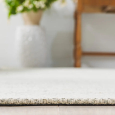 Safavieh Martha Stewart 8'-0" x 10'-0" Rug in Light Blue / Ivory