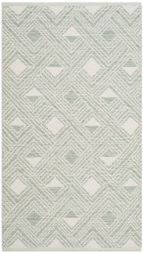 Safavieh Montauk 2'-3" x 3'-9" Rug in Light Green / Ivory