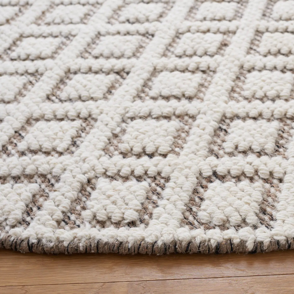 Safavieh Vermont 6'-0" x 6'-0" Rug in Ivory / Brown