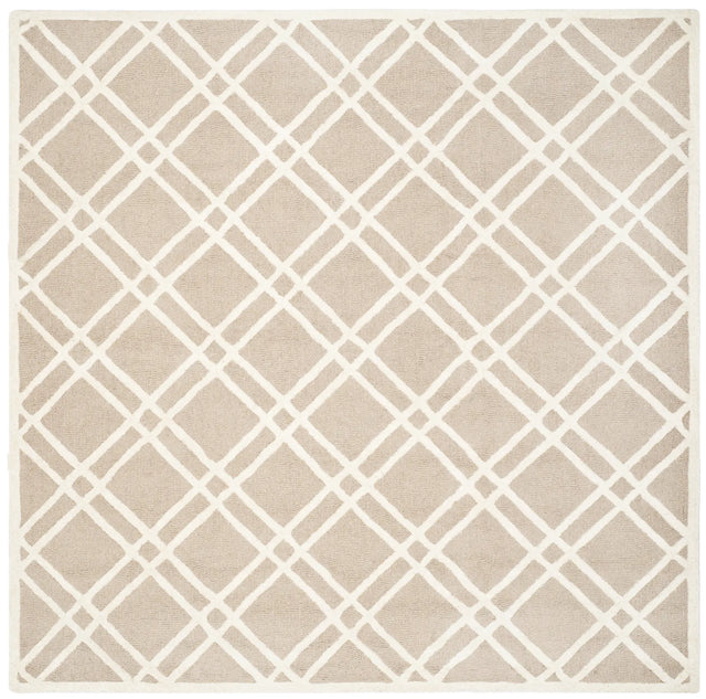 Safavieh Cambridge 8'-0" x 8'-0" Rug in Beige / Ivory