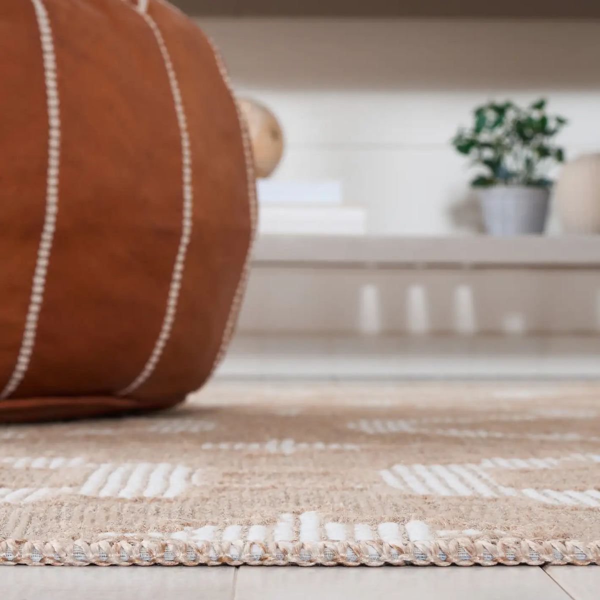 Safavieh Aspect 4'-0" x 6'-0" Rug in Natural / Ivory
