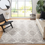 Safavieh Kenya 6'-0" x 9'-0" Rug in Grey / Ivory