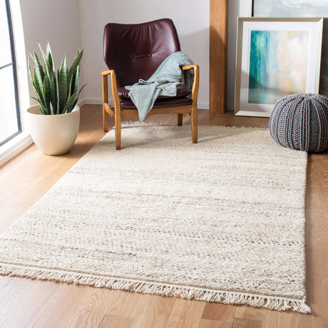 Safavieh Casablanca 5'-0" x 8'-0" Rug in Beige