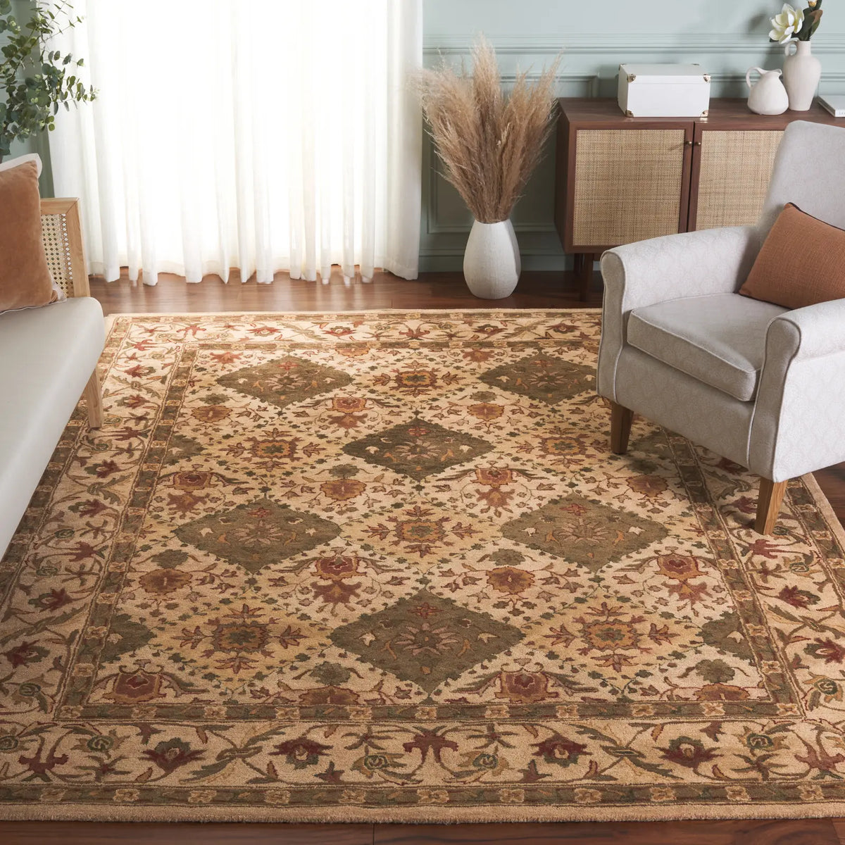 Safavieh Antiquity 9'-6" x 13'-6" Rug in Beige