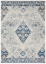 Safavieh Madison 4'-0" x 6'-0" Rug in Grey / Cream
