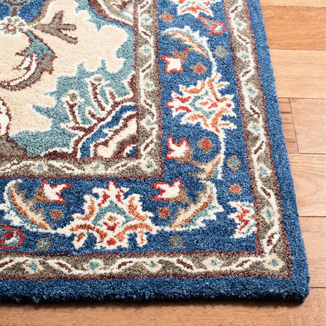 Safavieh Antiquity 4'-0" x 6'-0" Rug in Blue / Ivory