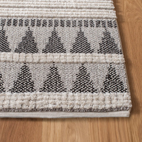 Safavieh Martha Stewart Berber Shag 5'-3" x 7'-6" Rug in Ivory / Charcoal